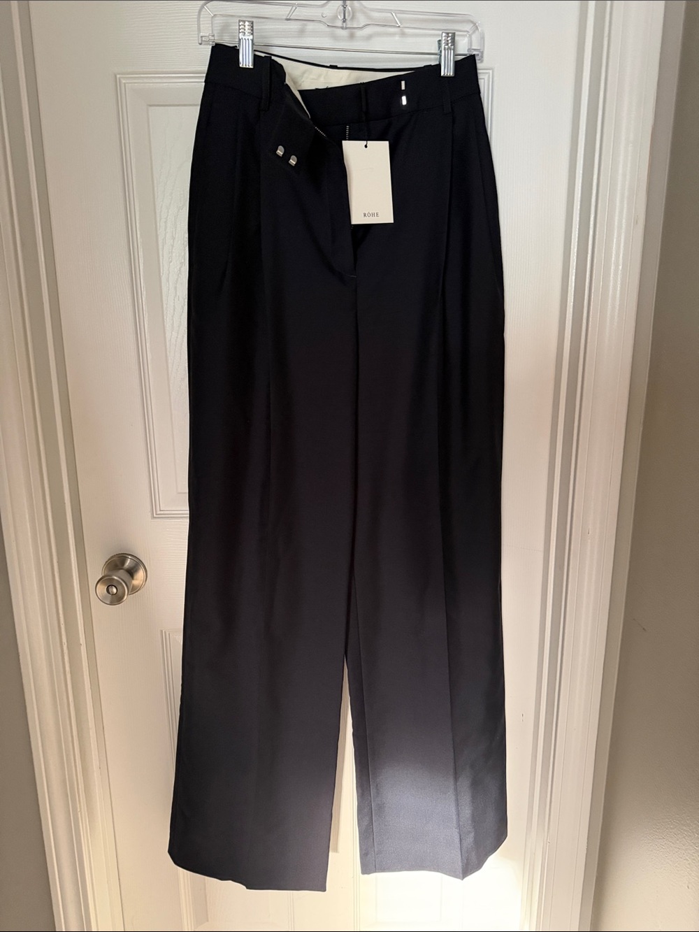 Rohe Navy Mid Waisted Tailored Wide-Leg Trousers size 34 - Picture 2 of 8